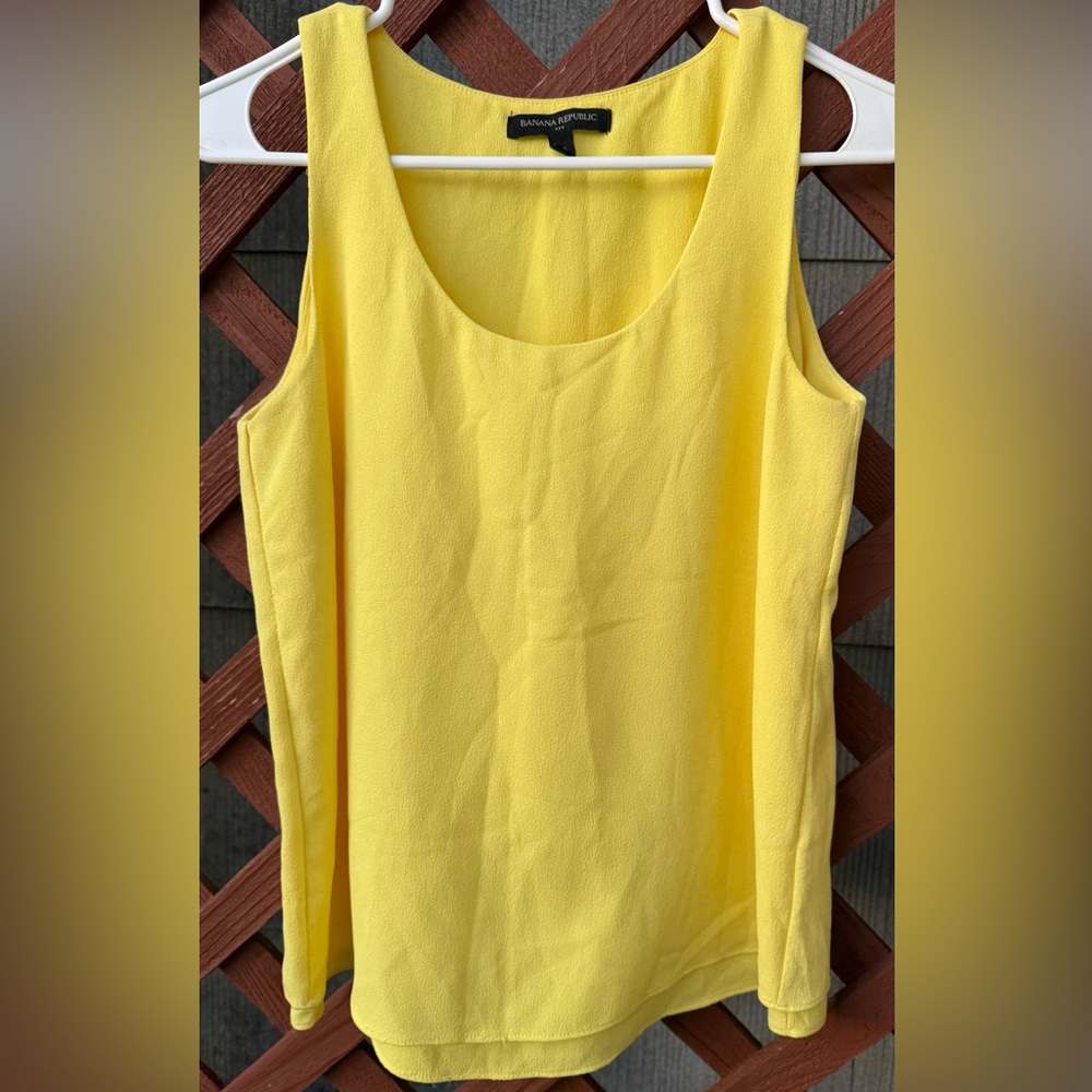Banana Republic Sleeveless Blouse - Size XS